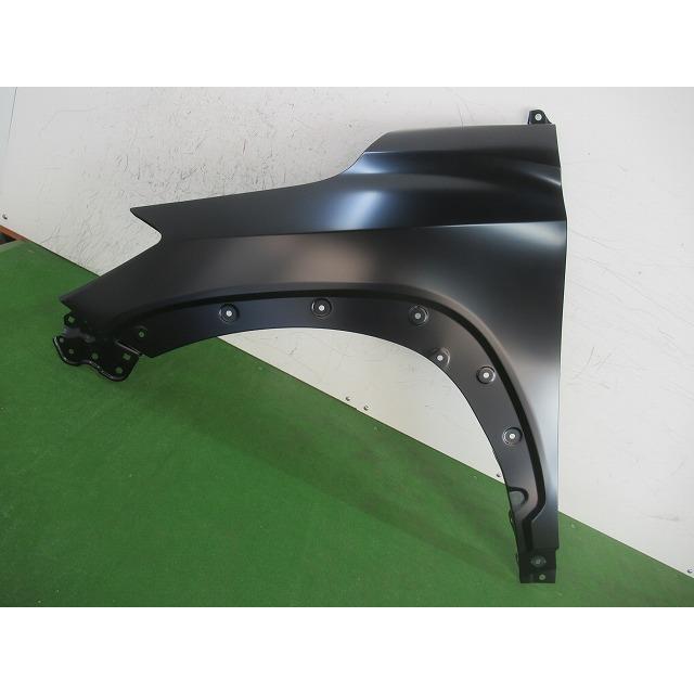 993825 TOYOTA カローラクロス ZSG10 左フェンダー 参考品番：53802 