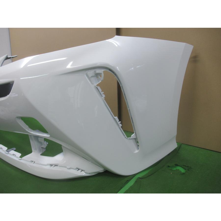 プリウス ZVW51 フロントバンパー 後期 参考品番：52119-47982-A1 070 