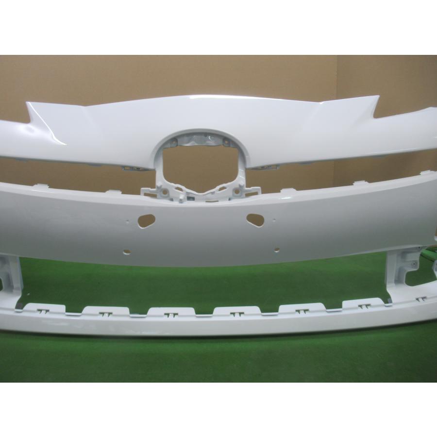 プリウス ZVW51 フロントバンパー 後期 参考品番：52119-47982-A1 070