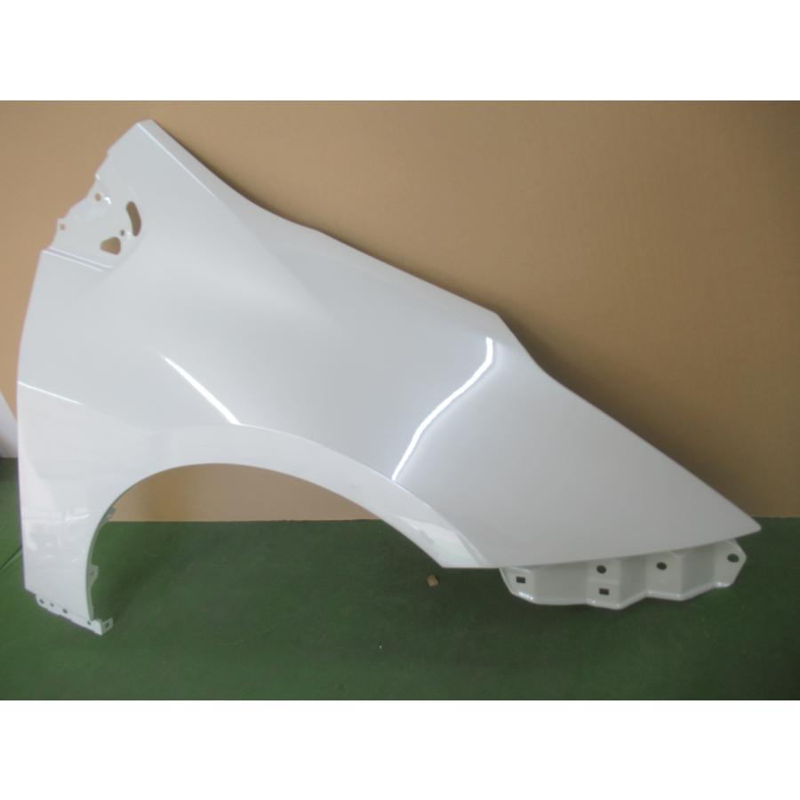 993899 TOYOTA プリウス ZVW50 右フェンダー 参考品番：53801-47080