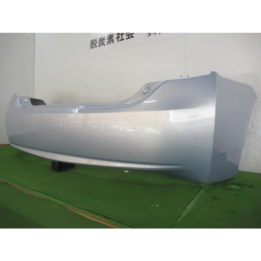 993923 TOYOTA プリウス ZVW30 リアバンパー 前期・後期 参考品番