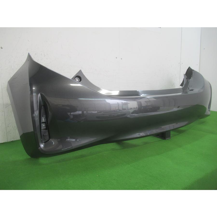 アクア NHP10 リアバンパー 後期 参考品番：52159-52880-B1 1G3 【社外