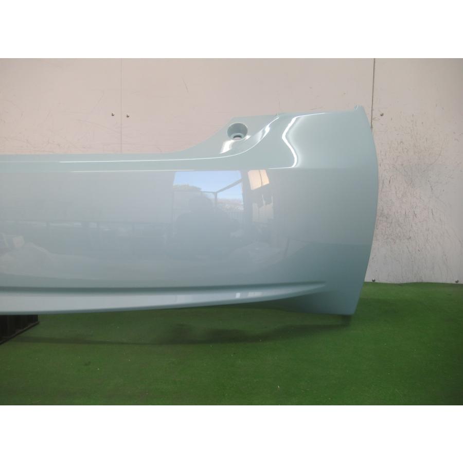 993985-2 TOYOTA プリウス ZVW30 リアバンパー 前期・後期 参考品番