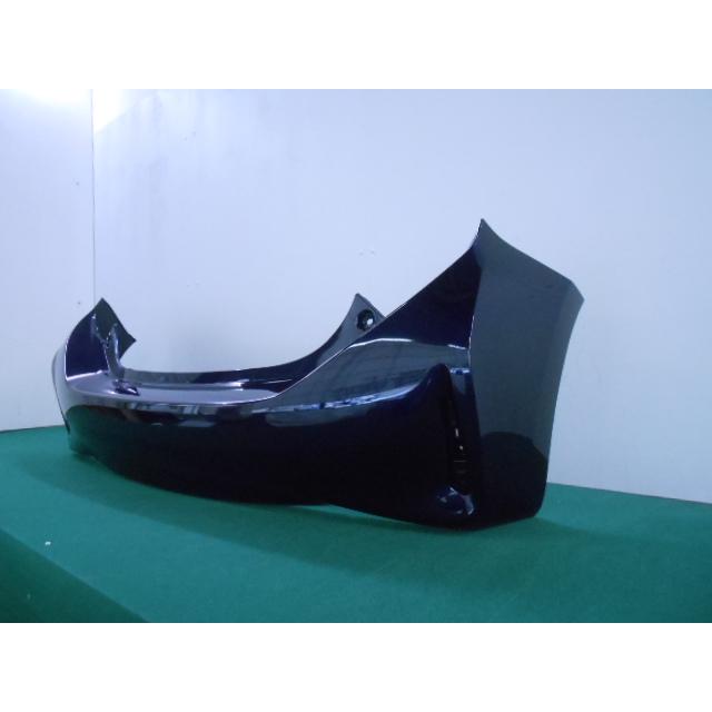 アクア NHP10 リアバンパー 後期 参考品番：52159-52880-J1 8S6【社外