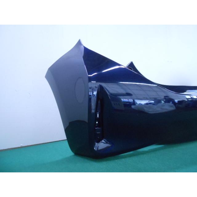 アクア NHP10 リアバンパー 後期 参考品番：52159-52880-J1 8S6【社外