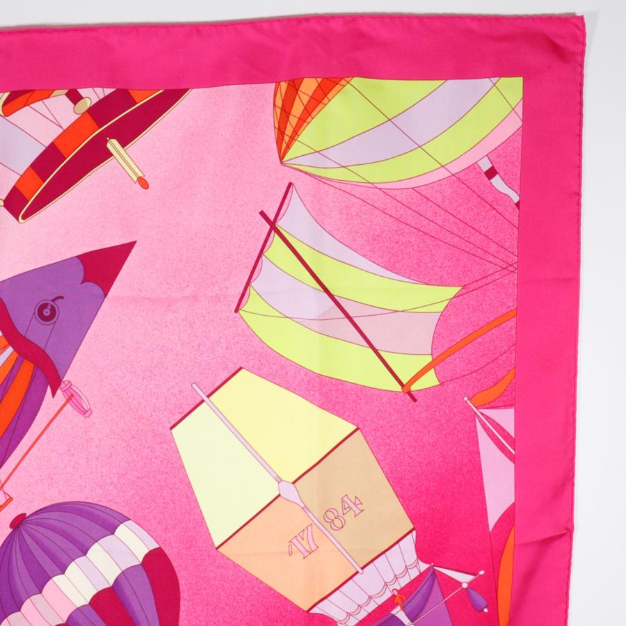 HERMES（エルメス） カレ90 LES FOLIES DU CIEL 大空の狂気 スカーフ