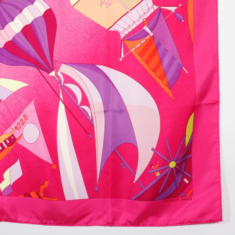 HERMES（エルメス） カレ90 LES FOLIES DU CIEL 大空の狂気 スカーフ