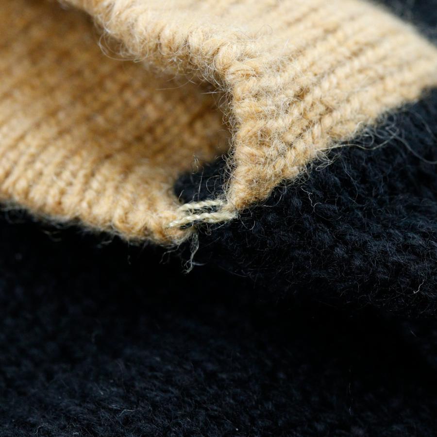 CHANELシャネルグレーココマークニットハイネックワッペン