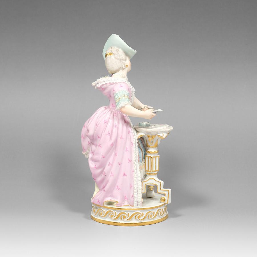 のり✤1924年以前マイセン(Meissen)✤『マフを持つ女性』 マイセン Meissen トランプする女性 カードプレイヤー 置物 オブジェ