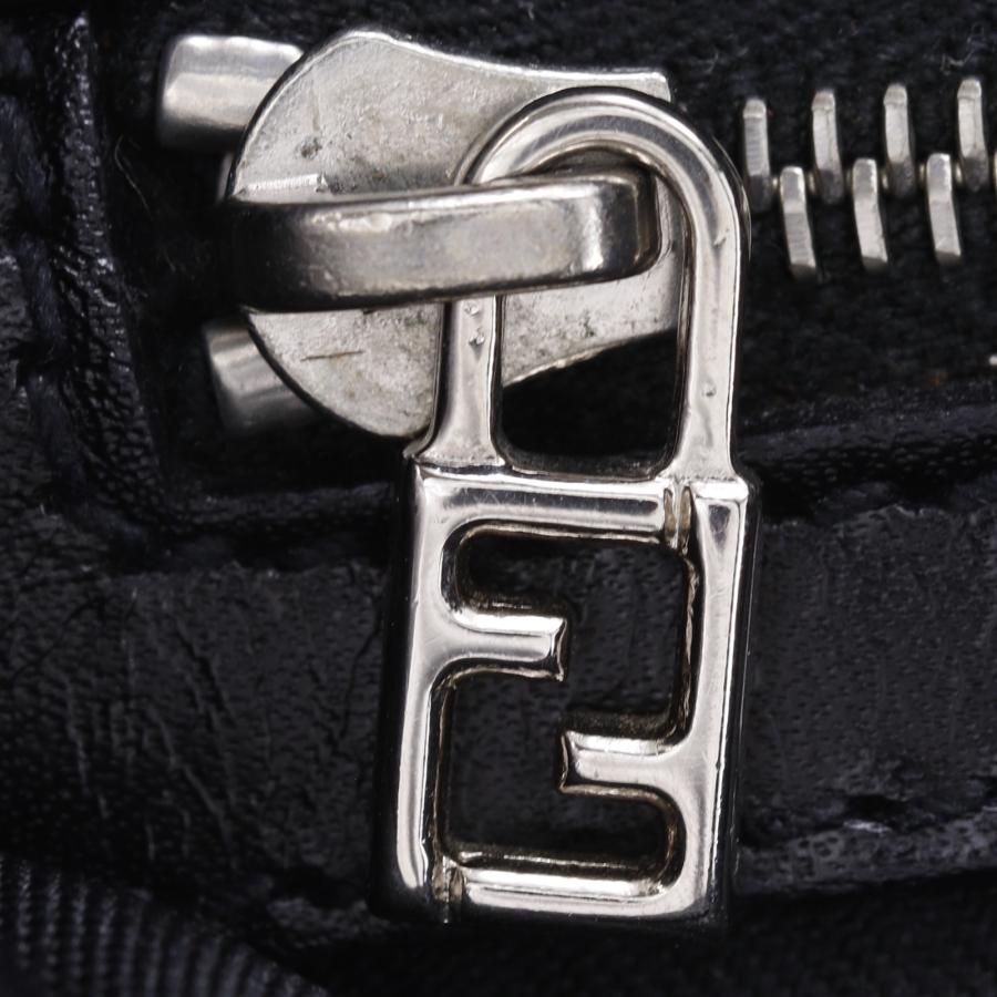FENDI（フェンディ） ロゴプレート トートバッグ ナイロン 黒