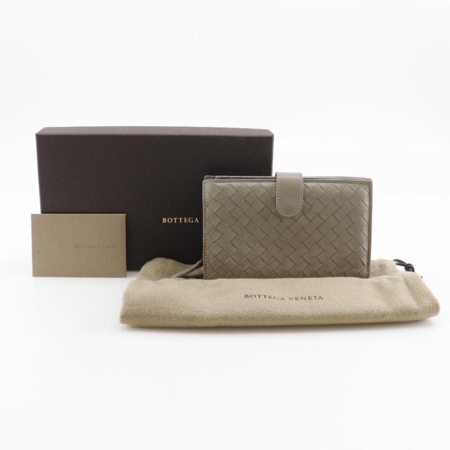 極美品 BOTTEGAVENETA 二つ折り財布 ラムスキン 198 極美品 BOTTEGAVENETA 二つ折り財布 ラムスキン 198