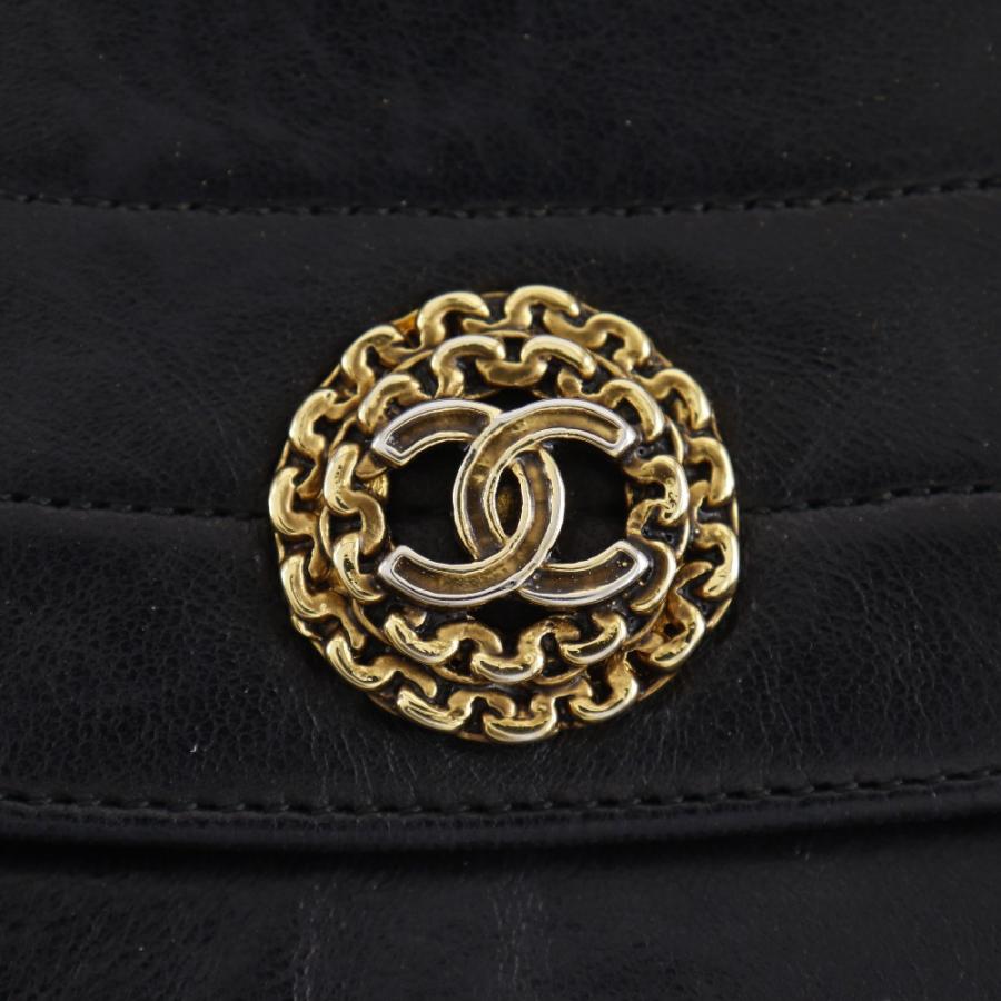 CHANEL（シャネル） ハーフムーンチェーンショルダー ヴィンテージ