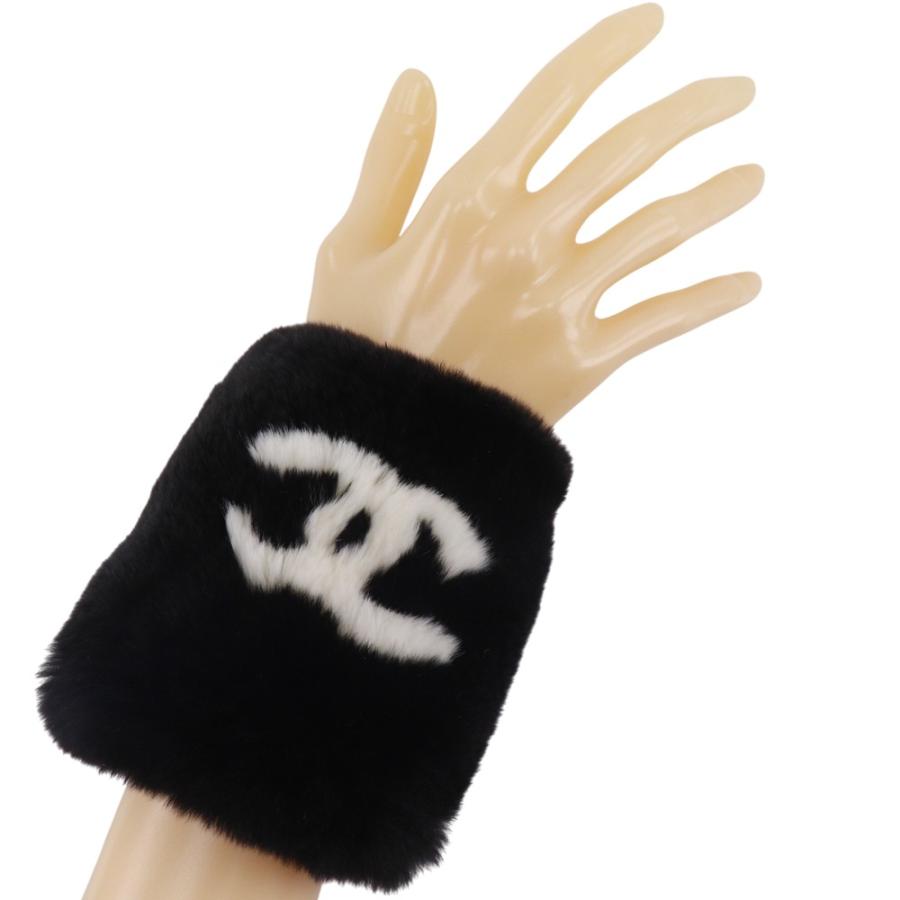 CHANEL リストバンド ラパン ココマーク 白 ラビットファー 【公式通販】