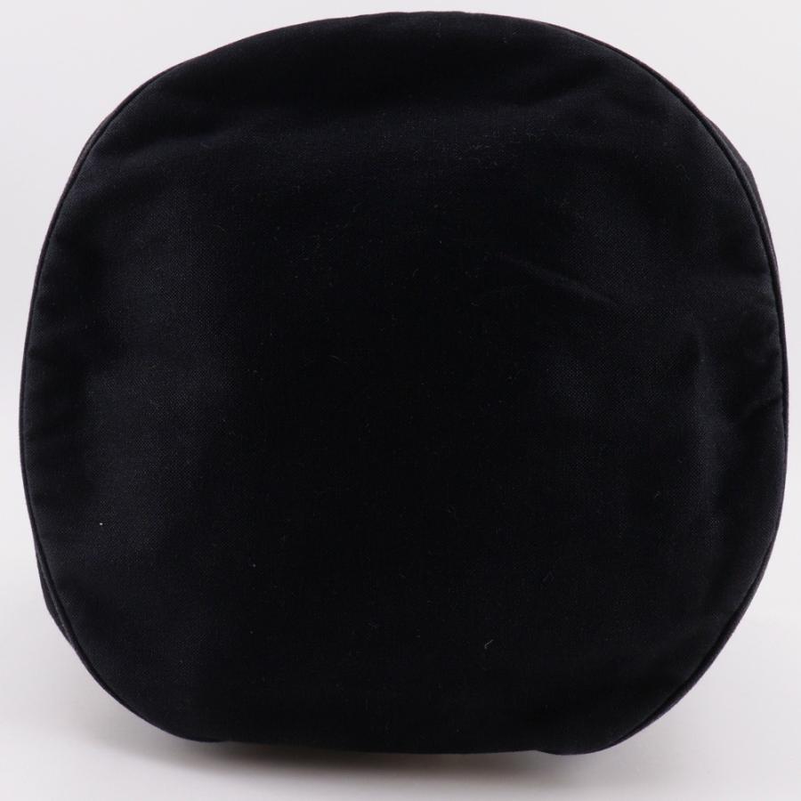CHANEL（シャネル） プールバッグ 巾着 ショルダーバッグ キャンバス