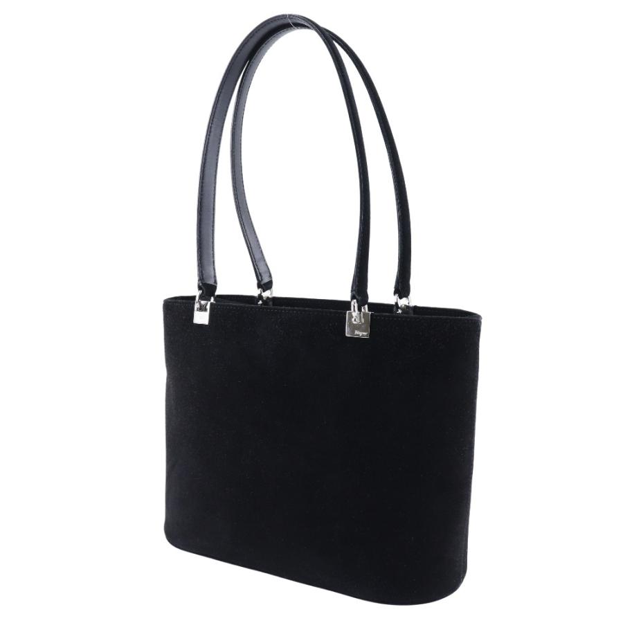 【美品】Salvatore Ferragamo スウェード　ショルダーバッグ FERRAGAMO（フェラガモ） Salvatore Ferragamo サルヴァトーレ