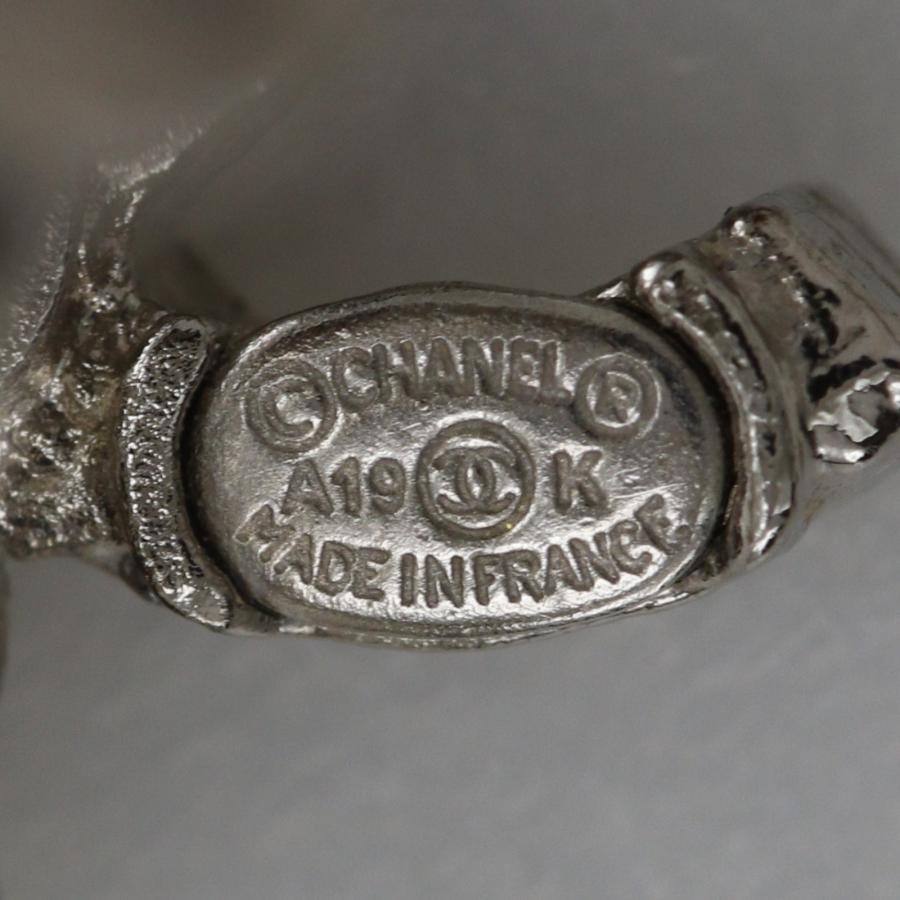 CHANEL シャネル ココマーク ロング A19K イヤリング 金属製×フェイクパール×ラインストーン シルバー 【I131826132】中古の画像