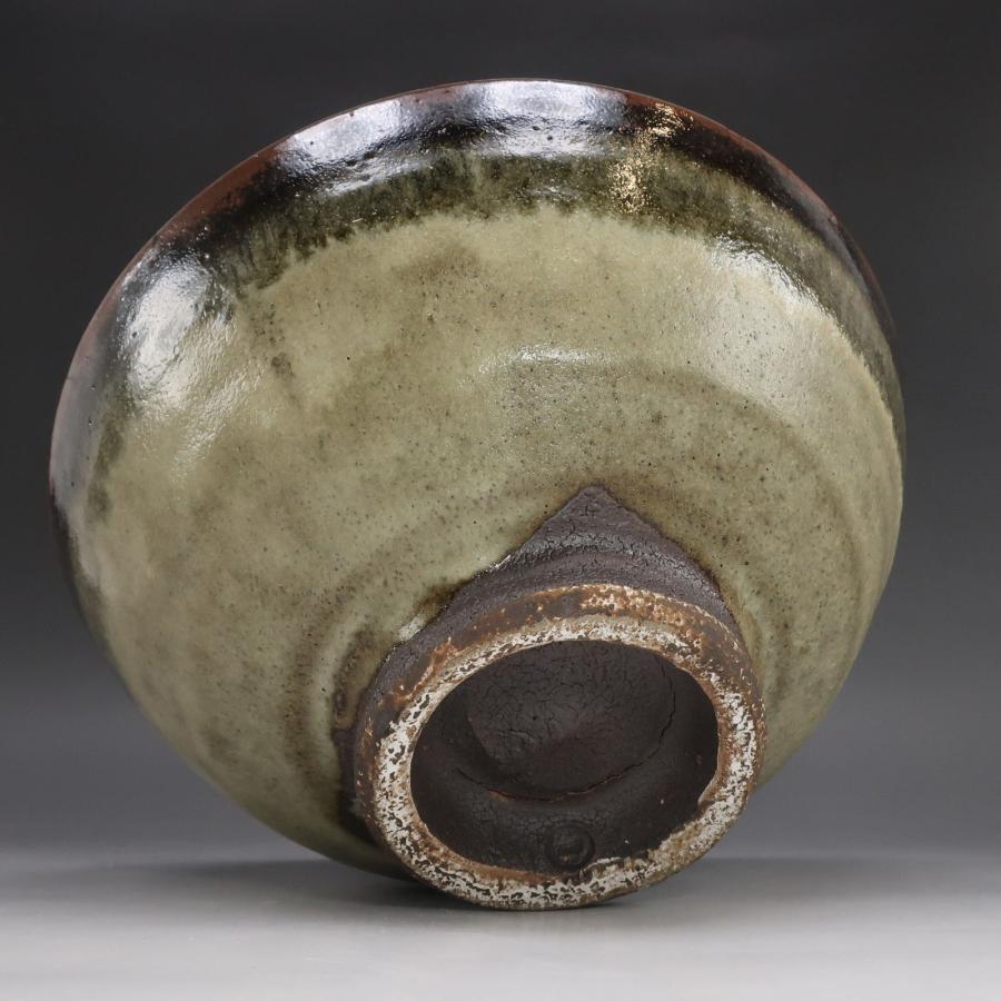 村田元 造 糠釉緑黒鉢 師：人間国宝 浜田庄司 1972年個展発表作品 陶磁器 _ 骨董品 村田元 造 糠釉緑黒鉢 師：人間国宝 浜田庄司 1972年個展発表作品 骨董