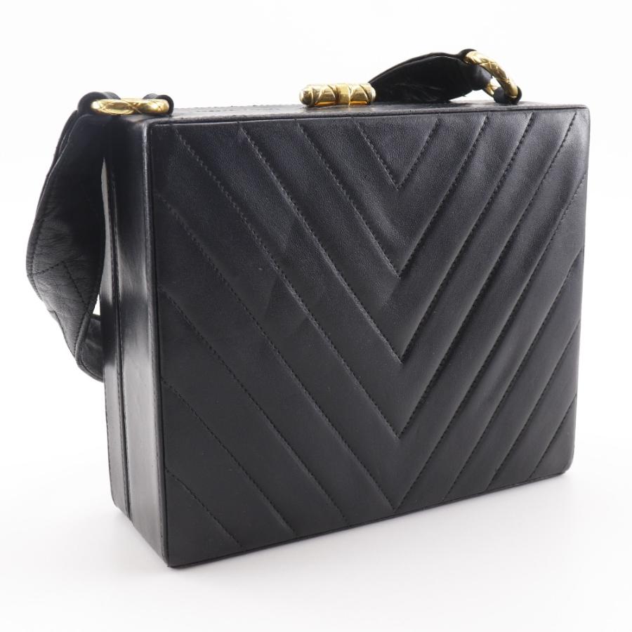 【CHANEL】シャネル シェブロン ココマーク Vステッチ ヴィンテージ ラムスキン 黒 レディース ショルダーバッグ CHANEL（シャネル） シェブロン ココマーク Vステッチ ヴィンテージ