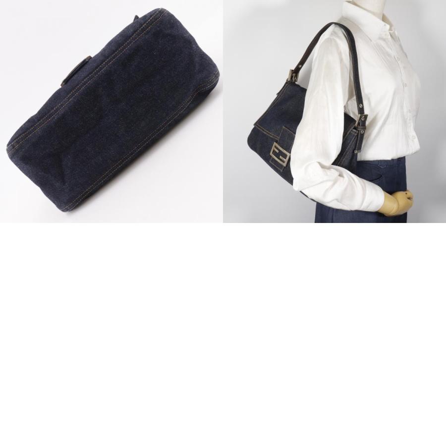FENDI マンマ　デニム ショルダーバッグ FENDI（フェンディ） マンマバケット ショルダーバッグ デニム 紺