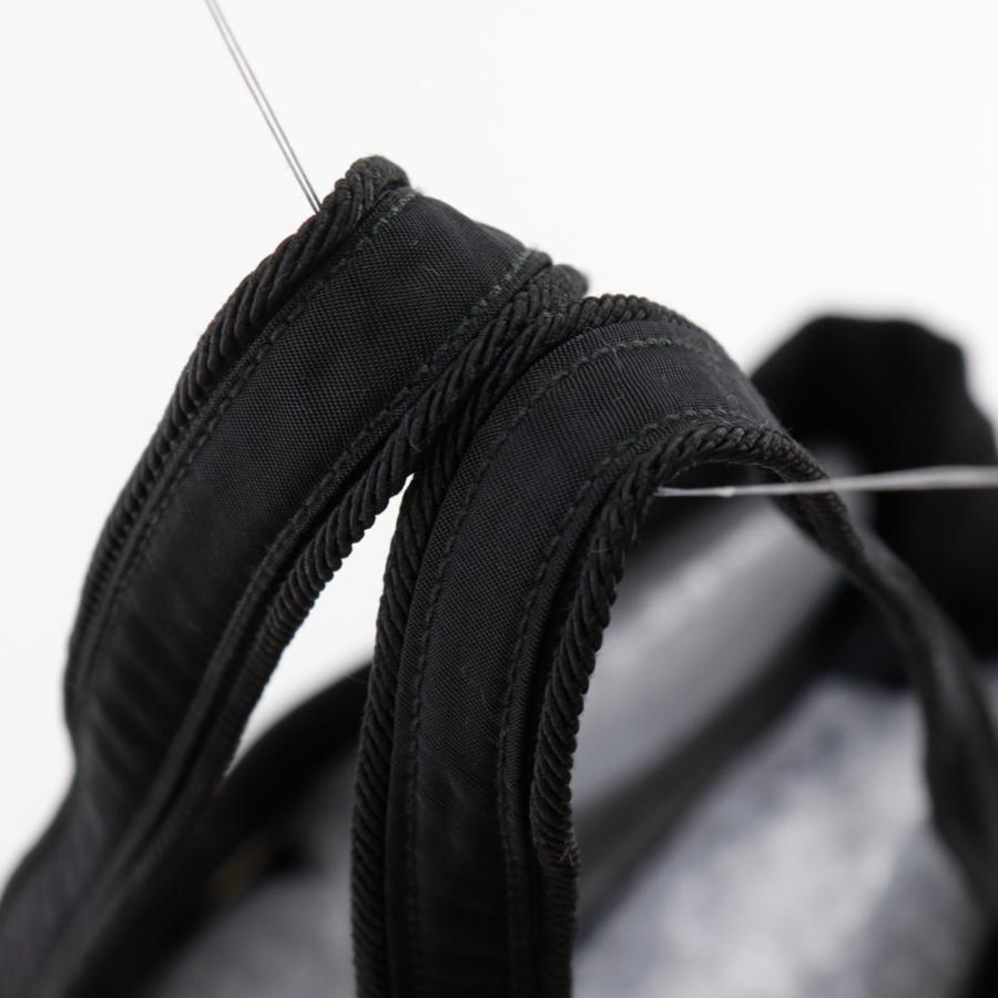 PRADA（プラダ） ロゴ刺繍 トートバッグ ナイロン 黒 レディース