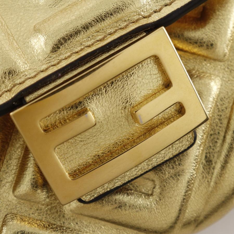 FENDI フェンディ エンボスFF ズッカ柄 8M0419 二つ折り財布 カーフ  