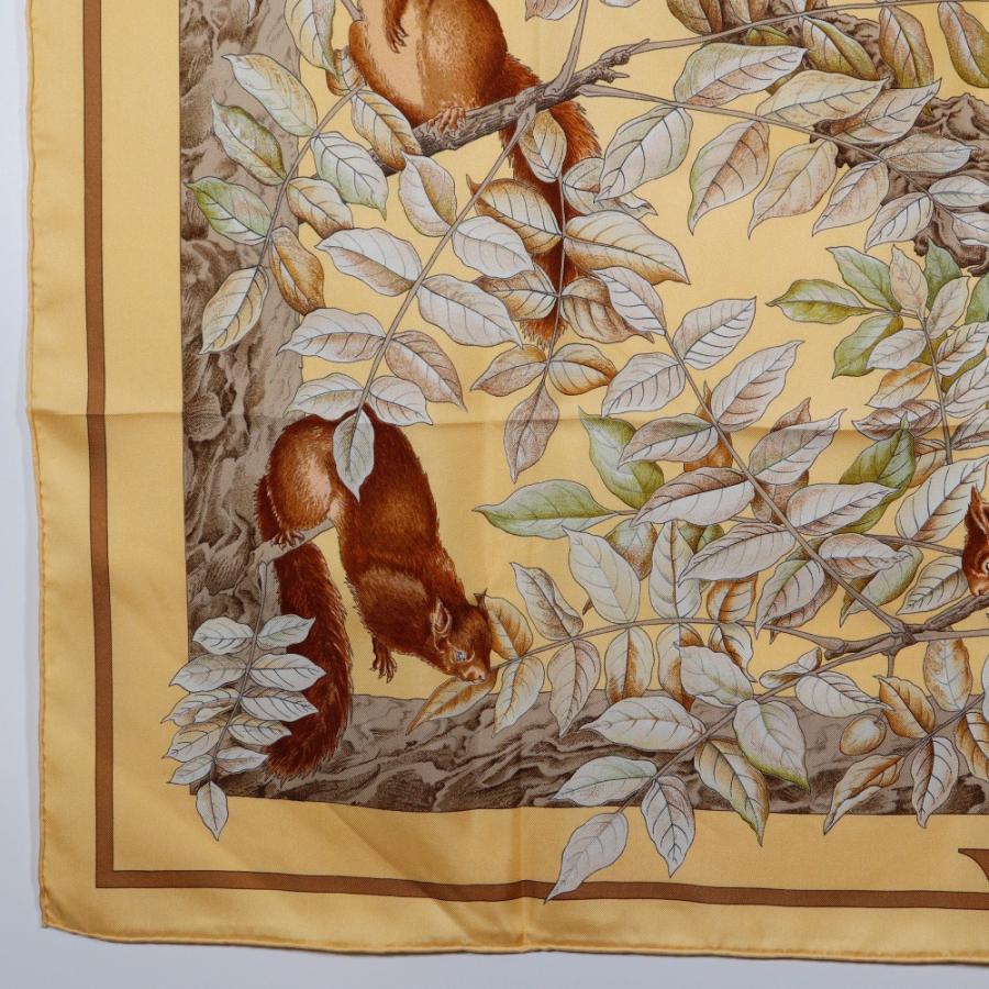 HERMES（エルメス） カレ90 CASSE NOISETTE くるみ割り スカーフ
