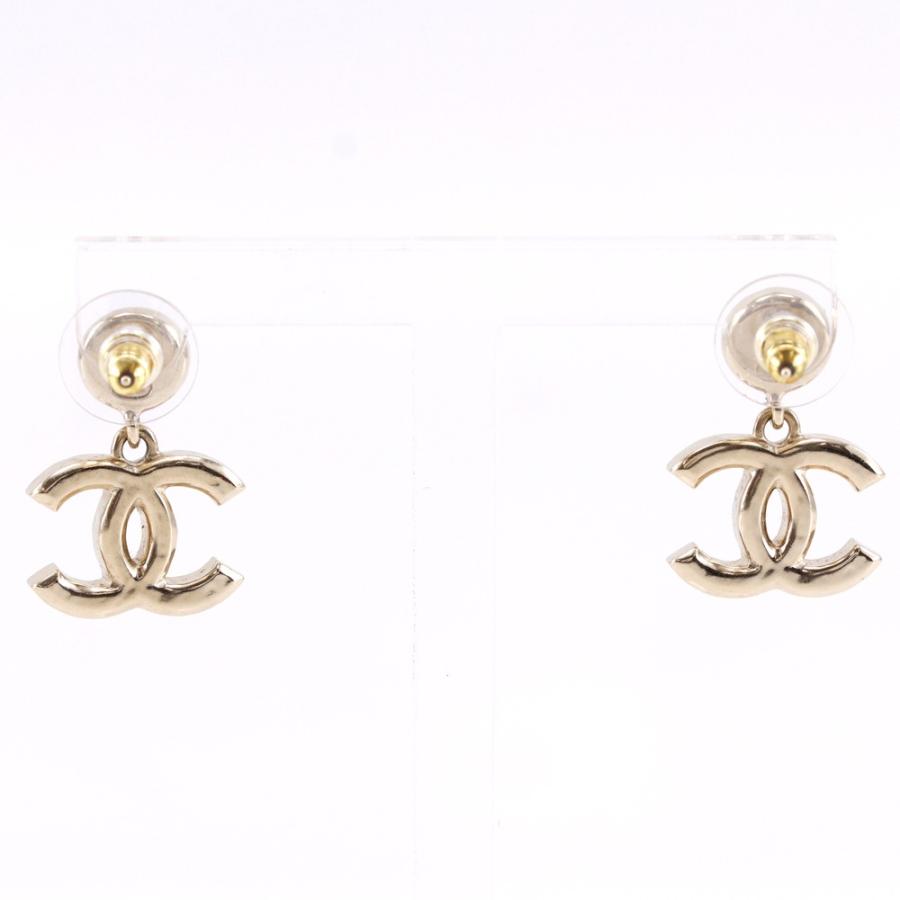 CHANELシャネル ココ ロゴ/パール ピアス CHANEL（シャネル） ロゴ ココマーク A25P ピアス 金メッキ×フェイク