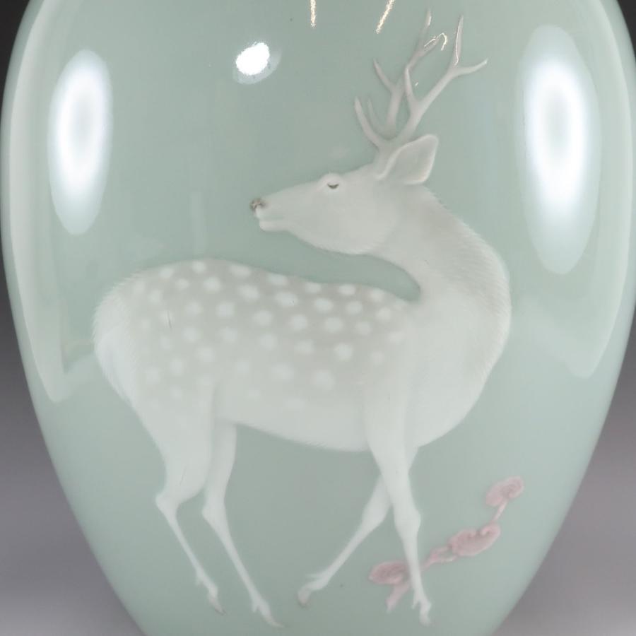二代 諏訪蘇山 造 青磁鹿文花瓶 唐木台付 共箱 骨董品 陶磁器 【I180825037】の画像