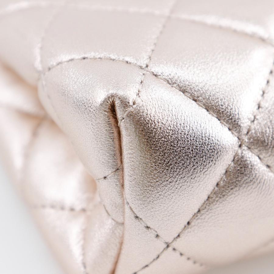 CHANEL シャネル マトラッセ A69259 ポーチ ラムスキン メタリック  