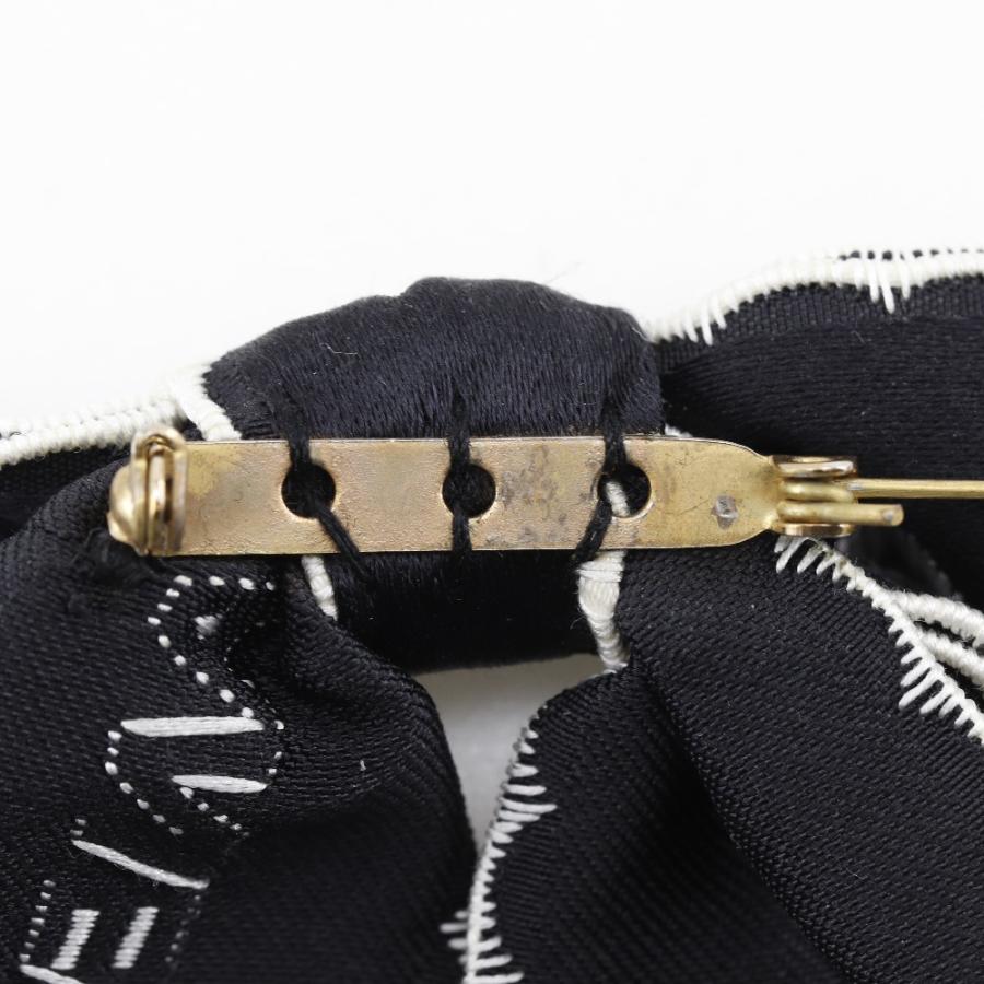 CHANEL（シャネル） リボン ロゴ ヴィンテージ ブローチ サテン 黒/白