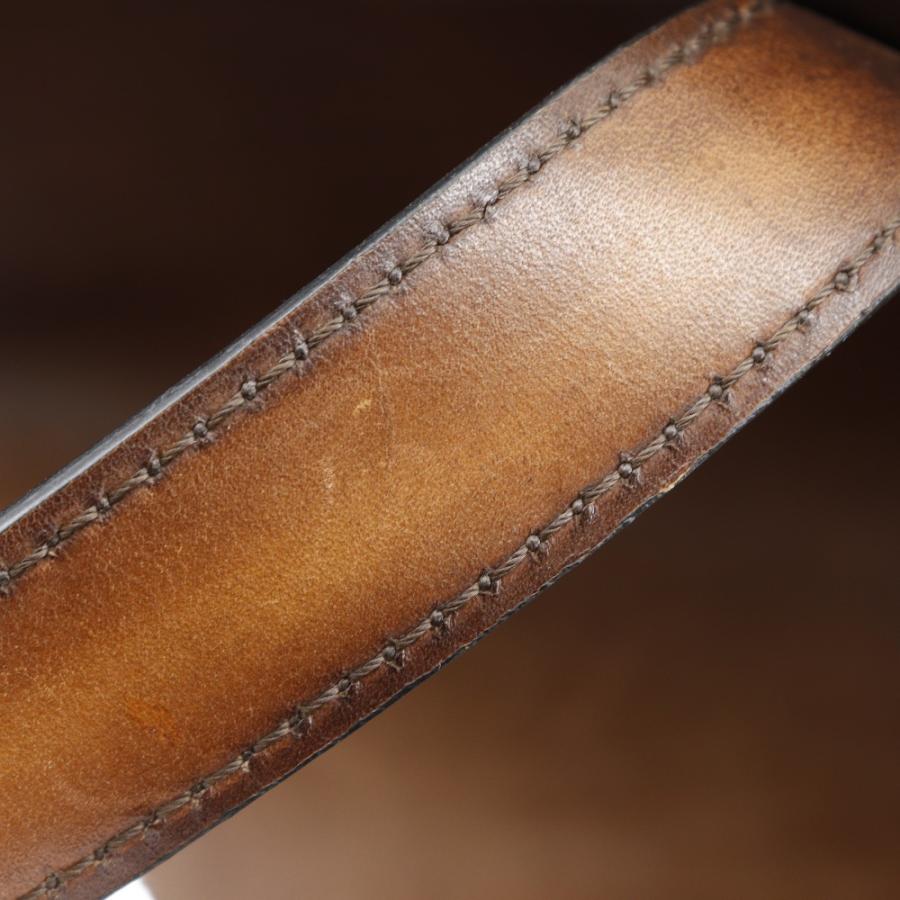 Berluti ベルルッティ モダニスト バーティカル カリグラフィー