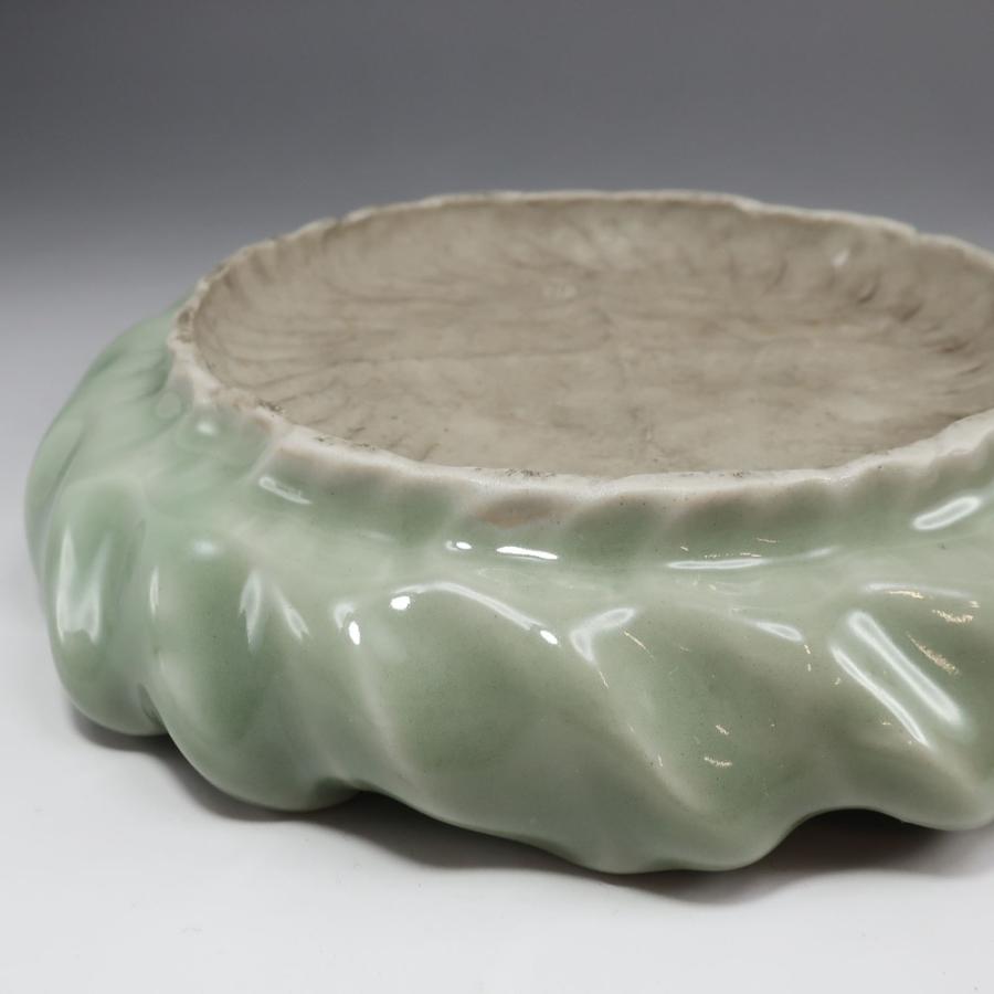 加藤春花 作 手練り青磁 花籠蟹紋皿 骨董品 陶磁器 【I211025013
