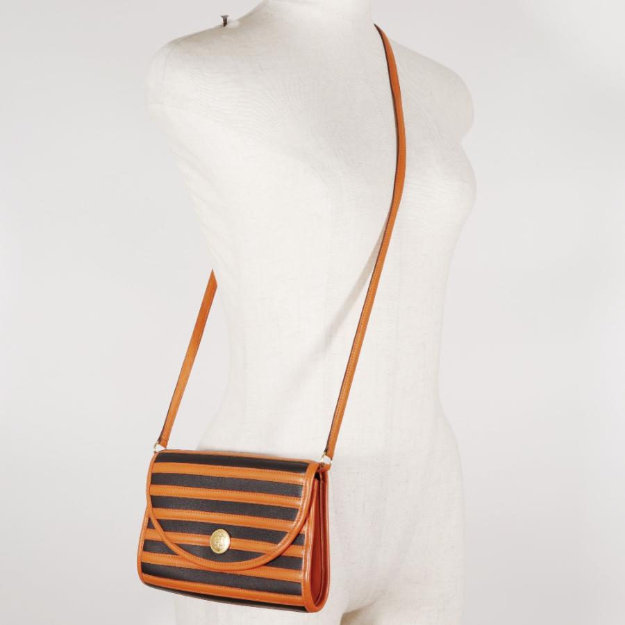 HERMES（エルメス） 〇V ショルダーバッグ レザー オレンジ/黒 