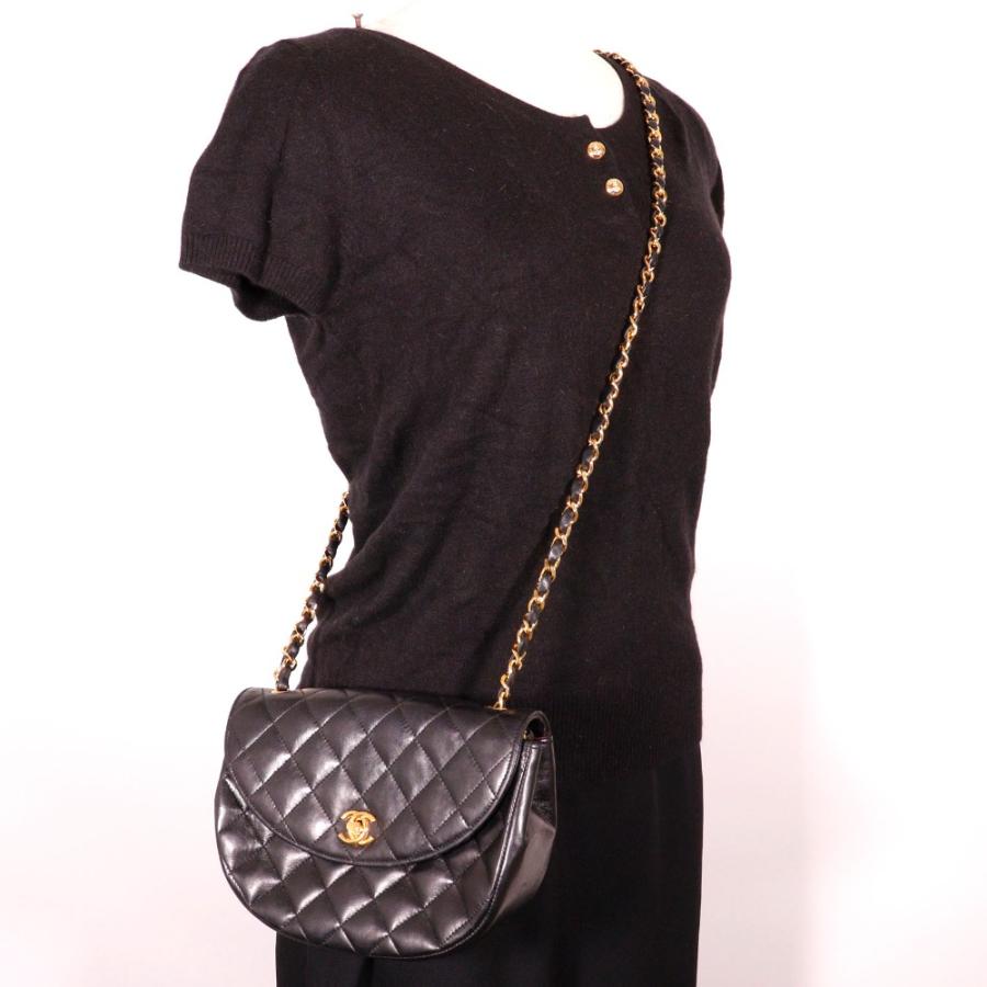 CHANEL シャネル チェーンショルダー マトラッセ ハーフムーン 