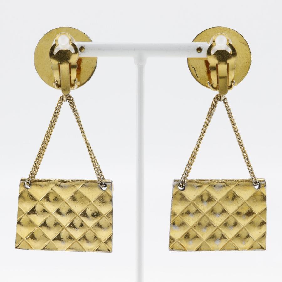 CHANEL（シャネル） マトラッセバッグモチーフ ココマーク