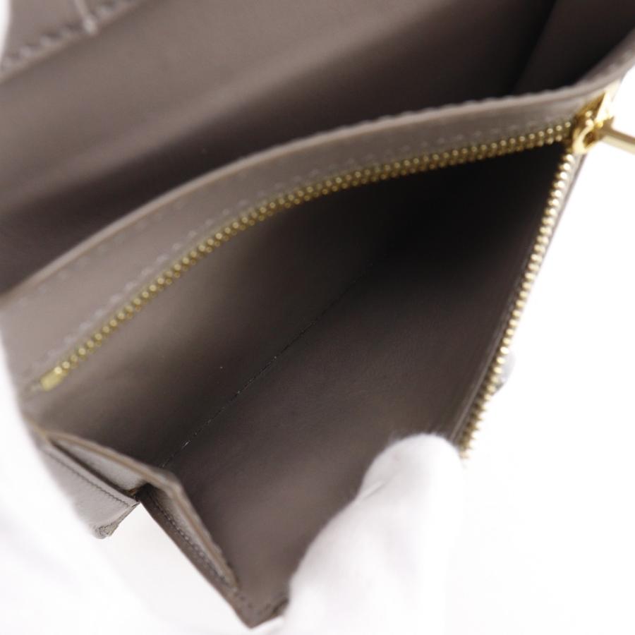 美品 CELINE セリーヌ ミディアムストラップウォレット ブラック 黒 レザー 折り財布 コンパクトウォレット レディース 601552 【中古】 CELINE（セリーヌ） ミディアムストラップウォレット 二つ折り財布