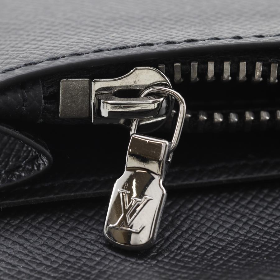 LOUIS VUITTON（ルイ・ヴィトン） ポルトフォイユ・ブラザ モノグラム