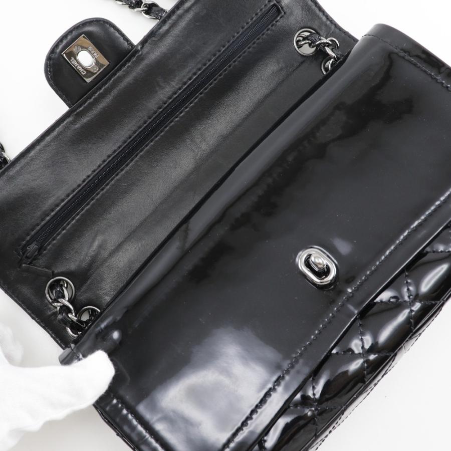 シャネルダブルフラップビジューチェーンショルダーバッグパテントレザー