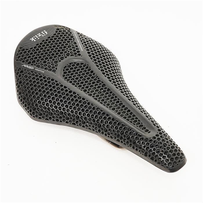 フィジーク fi'zi:k VENTO ARGO R3 (140ミリ) サドル fizik