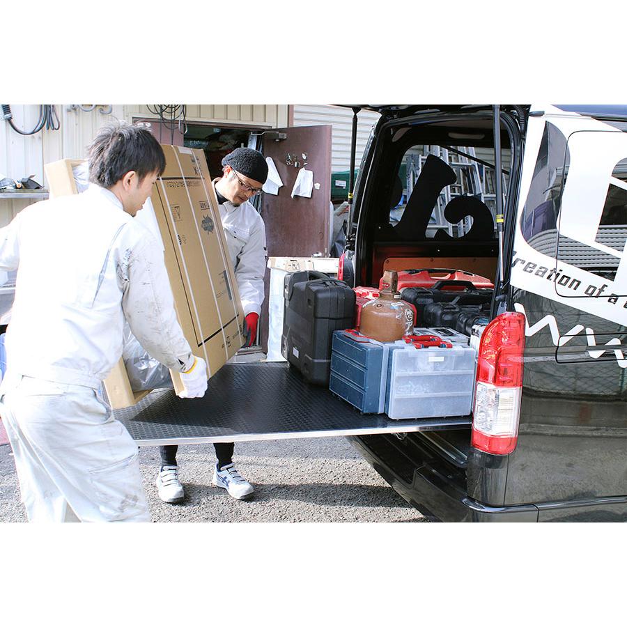 ESSEX ユーアイビークル（Uivehicle）□スライドフロア□ハイエース