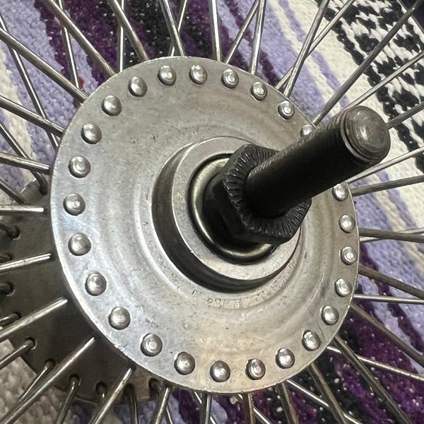 現品限り アウトレット LOWRIDER 16inch FRONT WHEEL 72 SPOKE CHROME