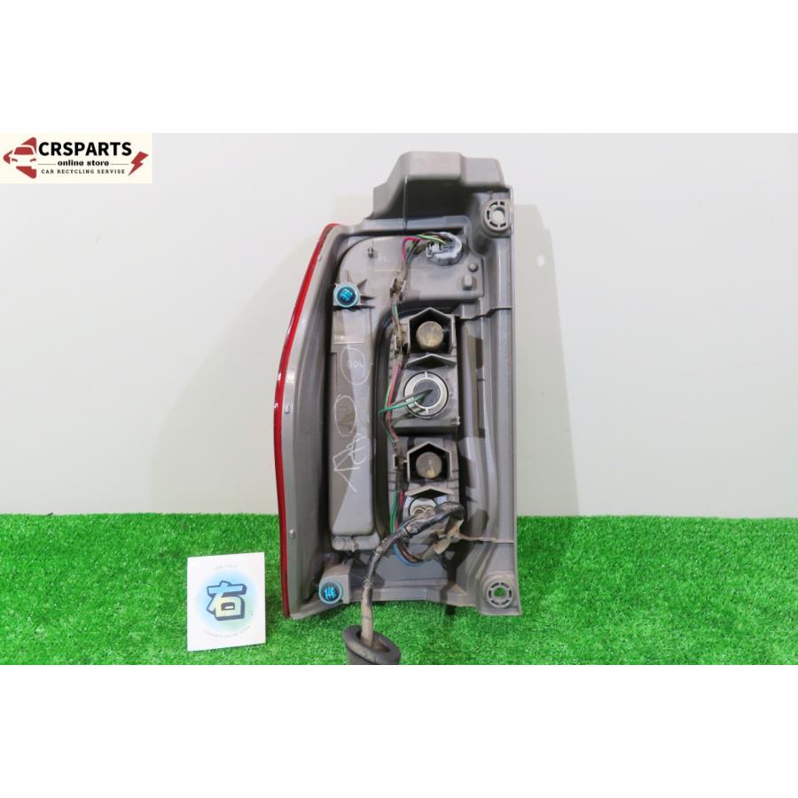 即決】☆送料込☆ タント LA600S 純正 LED テール ランプ ライト