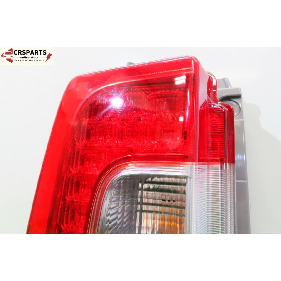 即決! 即日発送可】タント X LA600S 純正 LED ☆点灯OK テール ランプ