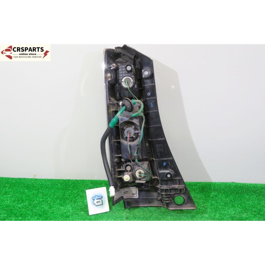 即決】☆送料込☆ N-BOX カスタム DBA-JF1 純正 LED テール ランプ