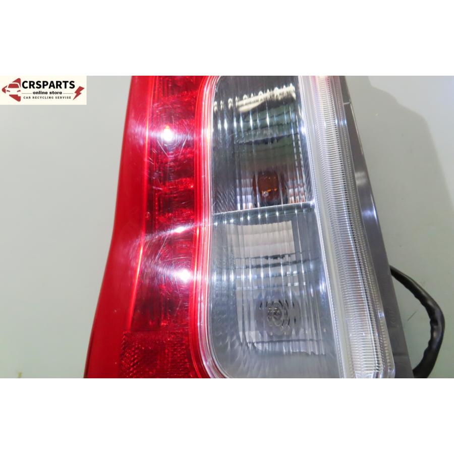 即決】☆送料込☆ タント DBA-LA600S 純正 LED テール ランプ ライト