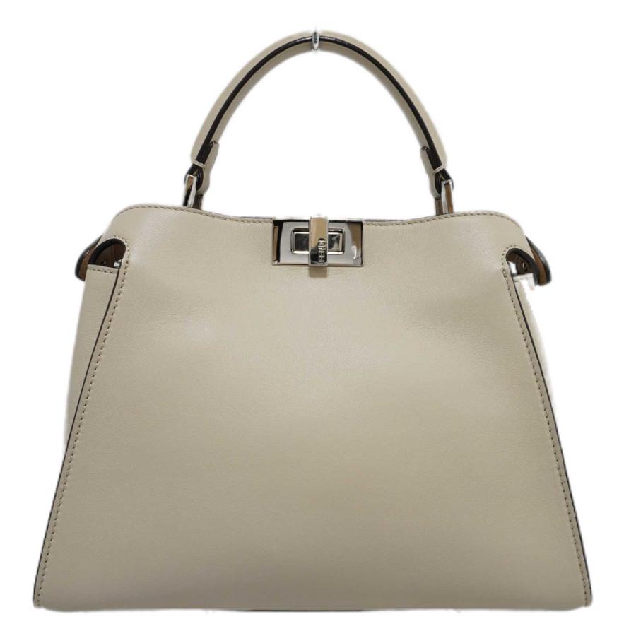 FENDI(フェンディ) ピーカブーアイコニックエッセンシャリー 8BN302 