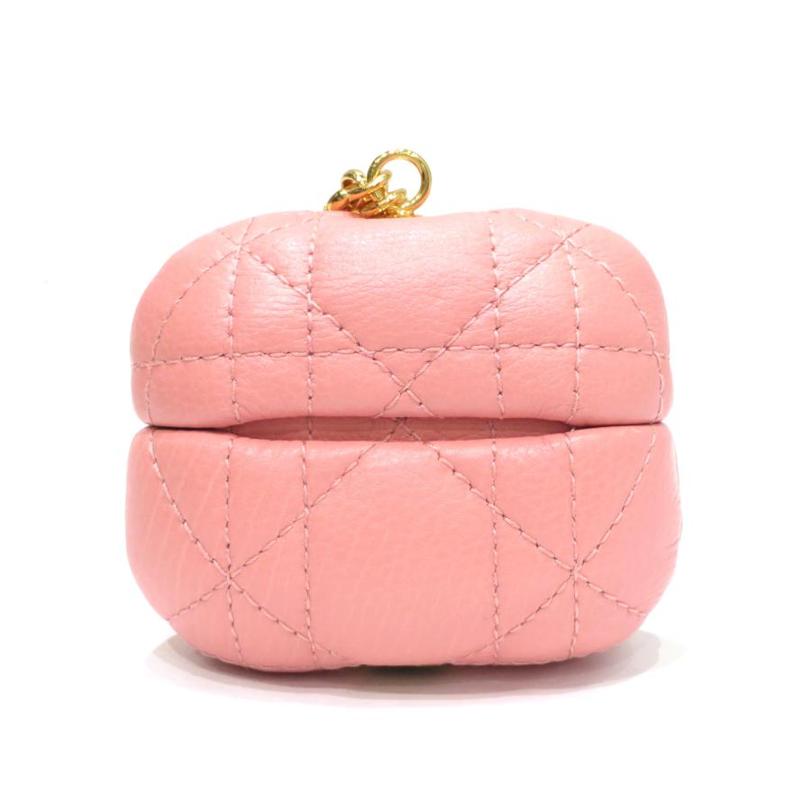 Dior(ディオール) AirPods Proケース ピンク ラムスキン Dior(ディオール) AirPods Proケース ピンク ラムスキン