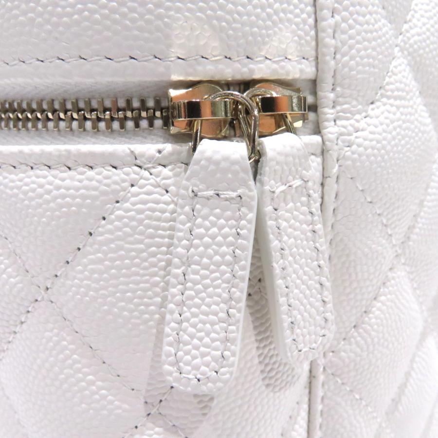 CHANEL シャネル バニティバッグ  ホワイト CHANEL (シャネル) バニティバッグ ホワイト キャビア
