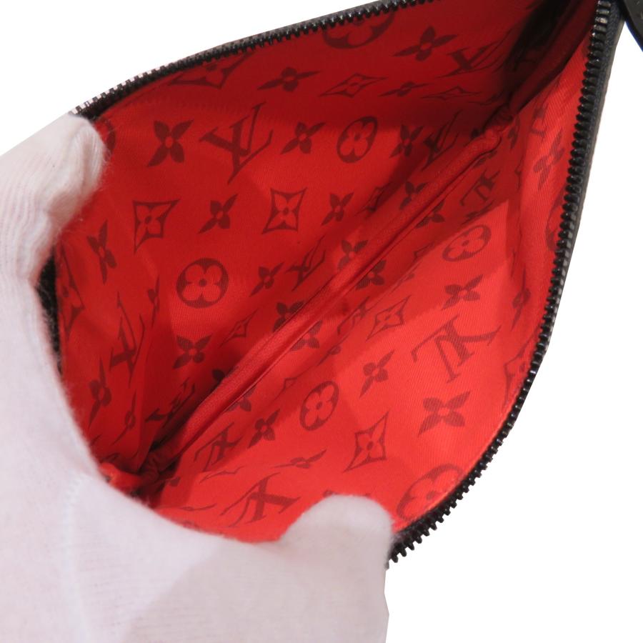 トリオ・メッセンジャー LOUIS VUITTON (ルイヴィトン) トリオ トリオ・メッセンジャー LOUIS VUITTON (ルイヴィトン) トリオ