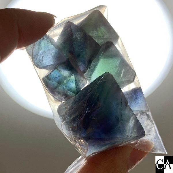 限定ガチャ】大パック！蛍石八面体＜ロシア産＞【数量限定】 : Crystal